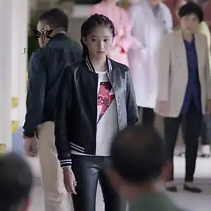 好先生关晓彤同款皮衣图片