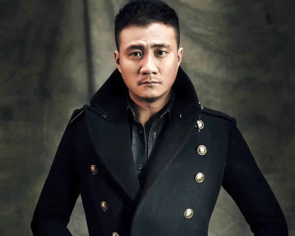 > || 更新时间:2018-03-19 颜色分 黑色 关键词:  胡军 明星 演员