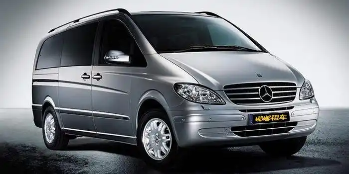 奔驰唯雅诺800 / 日