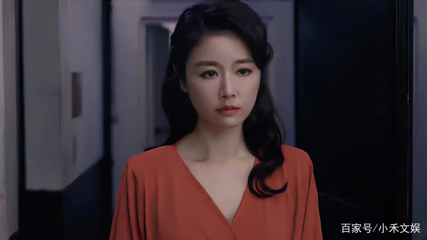 林心如新剧《华灯初上》,其丈夫霍建华素颜出境