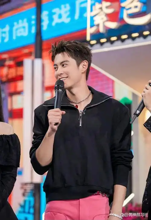 《苍兰诀》"魔尊王鹤棣"私服穿搭,能学多少就看你们的了!