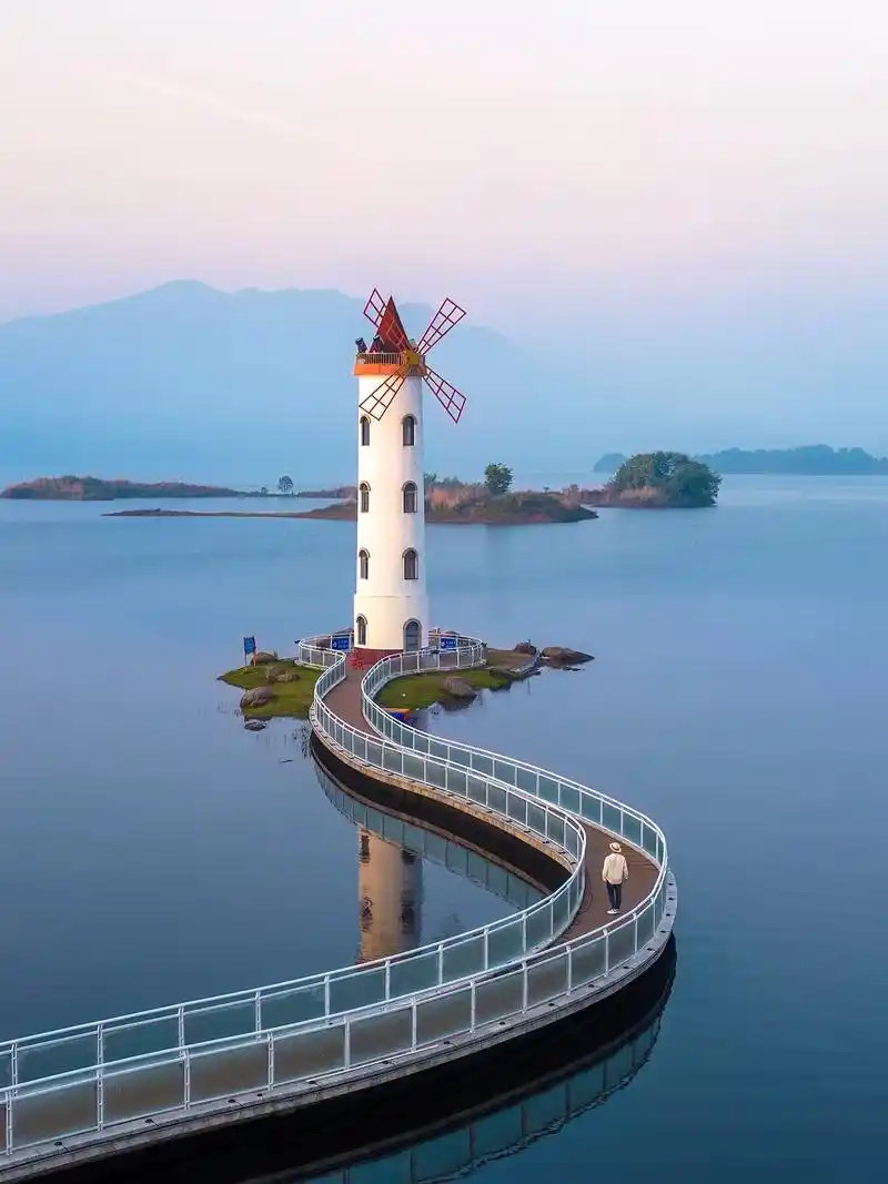 杭州不止有西湖,还有风景绝美的千岛湖!