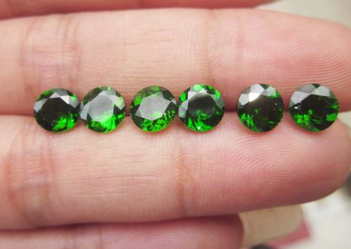 新款其他他石裸石透辉石6mm戒面定制加工女款其他