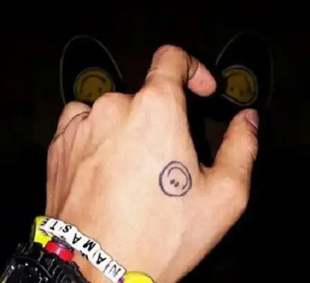 图揭密权志龙笑脸纹身含义他的各个纹身的含义解析