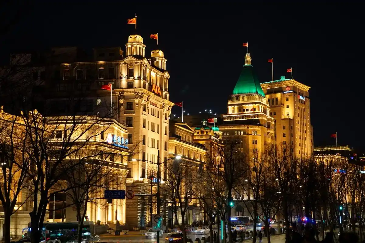 上海黄浦江畔,老底子被叫做外黄浦滩的中国历史文化街区.