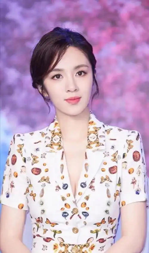 王晓晨个人资料图片(王晓晨个人写真全集)