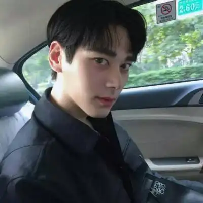 2020微信帅哥头像霸气个性超有范 就让往事随风往后也别将就,男生头像