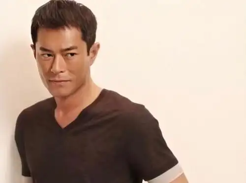 古天乐捐献学校现状曝光,荒废多年杂草丛生,当地人揭露背后真相