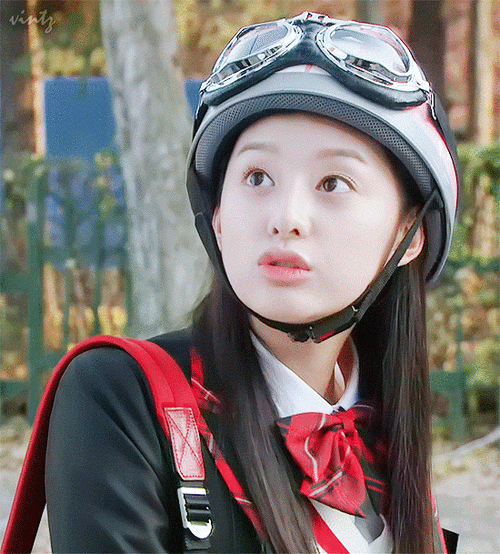 难怪小七都要模仿她|贝小七|金智媛|太阳的后裔|继承者们_网易订阅