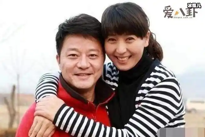 闫学晶和老公林越