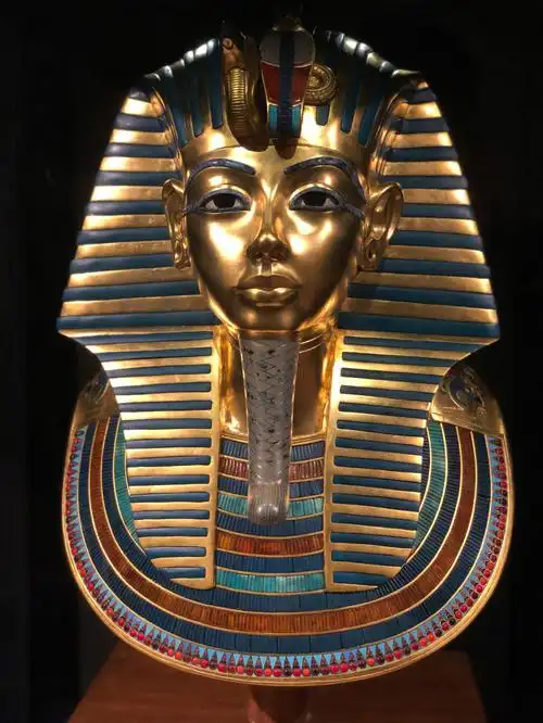 木乃伊展的图坦卡蒙面具