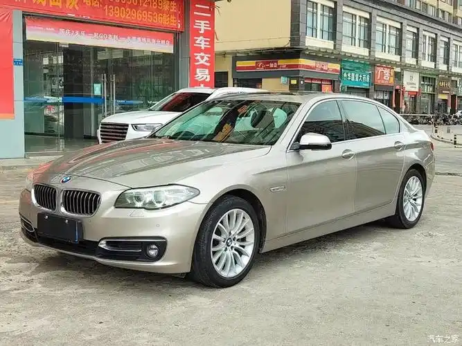 宝马5系14年上牌525li豪华设计套装