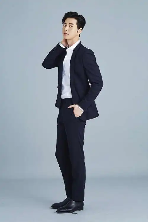 朴海镇代言品牌销量高 曾出演《来自星星的你》