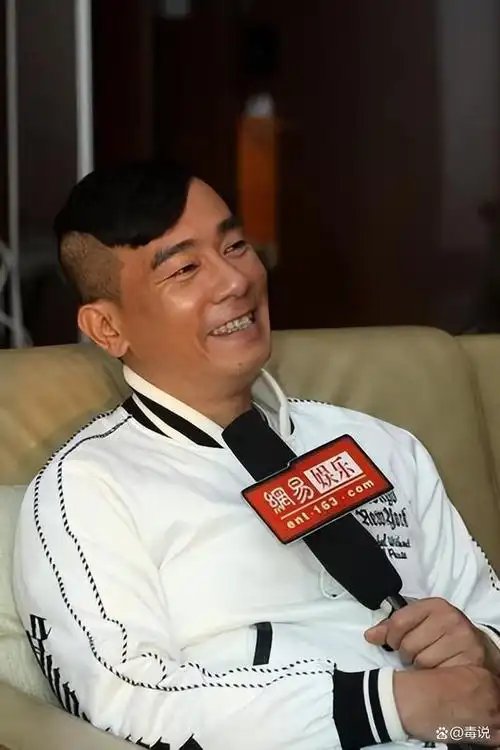 "黄金配角"吴孟达,"山鸡哥"陈小春,更是被当作香港明星的代表.