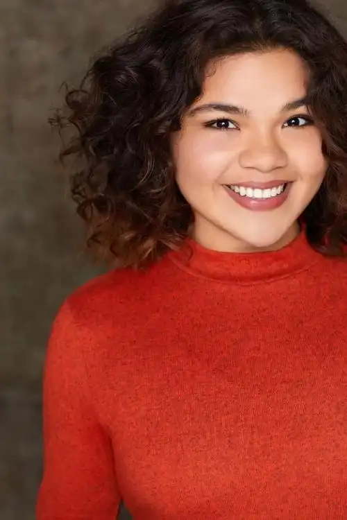 《蓝甲虫》女主角人选确认,巴西美女演员饰演,2023年8月18日上映_腾讯