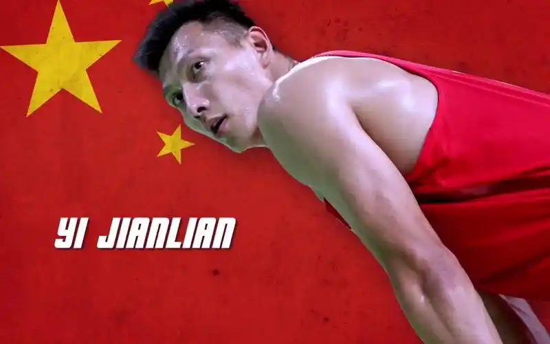 中国男篮一哥易建联国家队表现精彩集锦