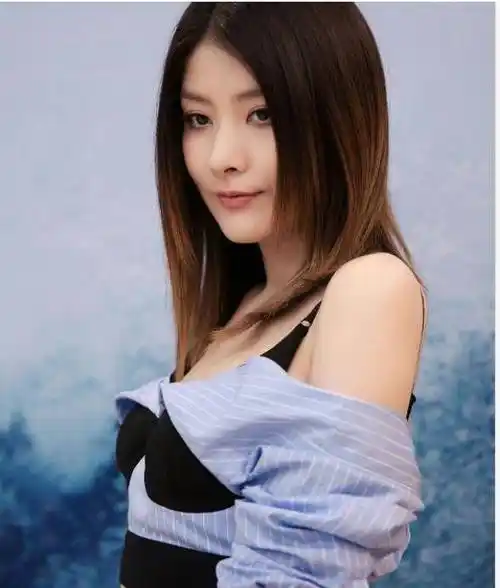 瞒26年身份被揭开,陈慧琳和陈惠敏什么关系?