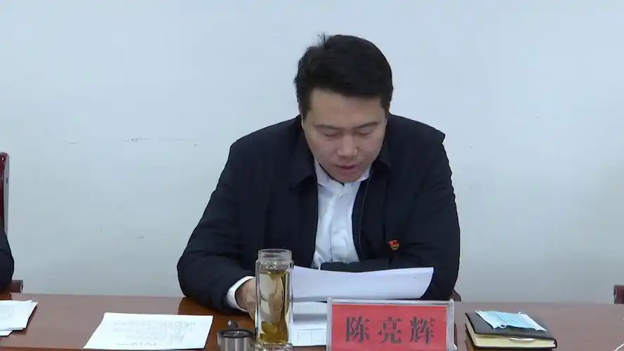座谈会由县委常委,组织部部长,县委人才工作领导小组副组长张超峰主持