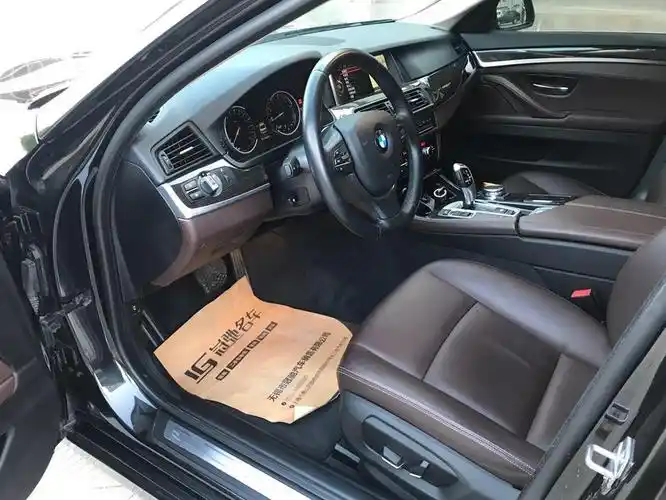 【无锡】2016年5月 宝马 宝马5系 525li 2.0t 豪华设计套装 手自一体