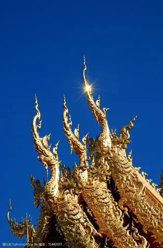 关键词:佛光闪烁 泰国 清莱 寺庙 佛光 金光 闪烁 金碧辉煌 人文景观