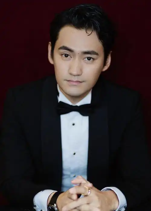 原创有颜值有实力还这么宠妻,袁弘才是大家口中的宝藏男艺人吧?