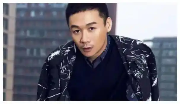 从红极一时到送外卖演员高虎暴饮暴食失控