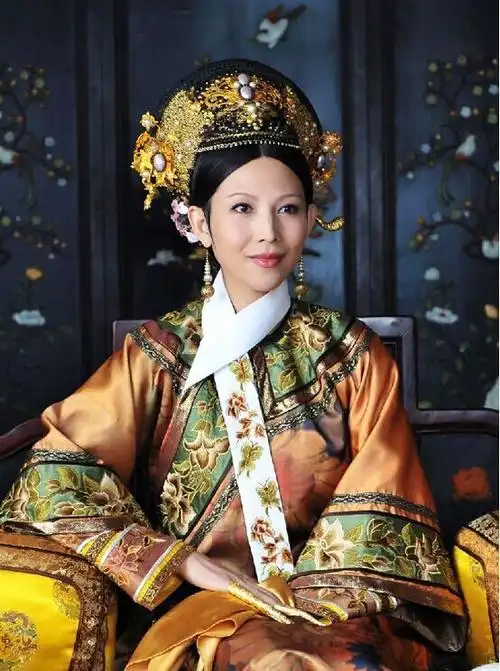 皇后娘娘驾到,不去围观臣妾做不到啊!