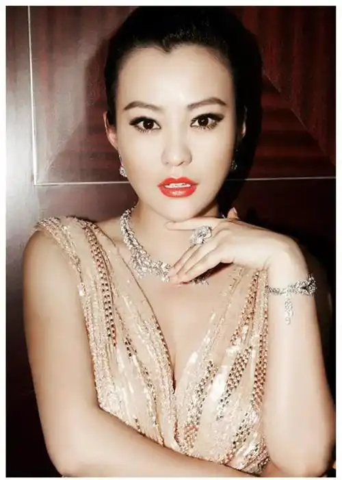 女演员郝蕾(女演员郝蕾朋友圈)