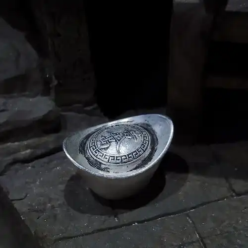 【注意】5锭为一套,可以购买单锭,分别是"招""财""进""宝""黄金万两"