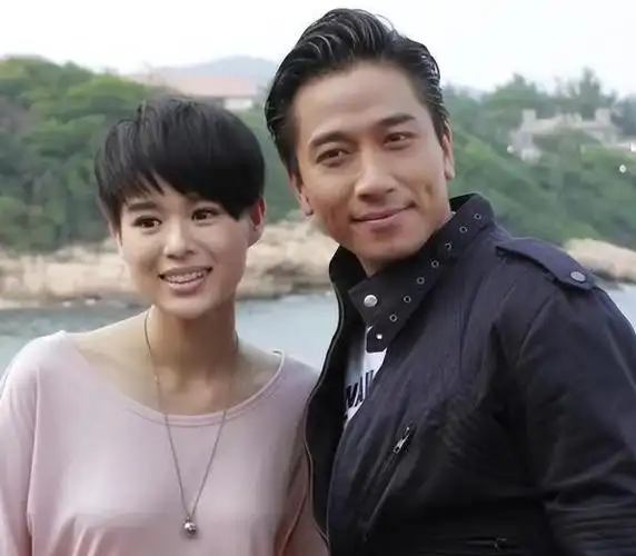 tvb情圣吴卓羲两度被肥姐女儿揩油迷倒佘诗曼认爱张馨予