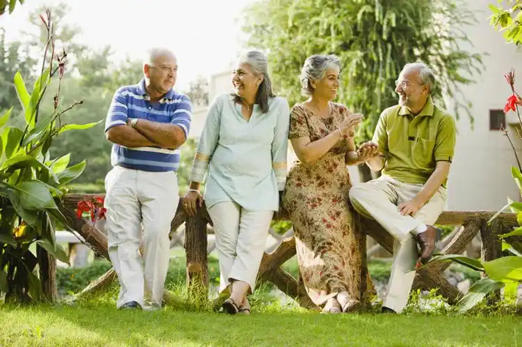 爱情,快乐,友谊,幸福,印度,庭院,篱笆,首都,浪漫,温暖,温馨,一家人