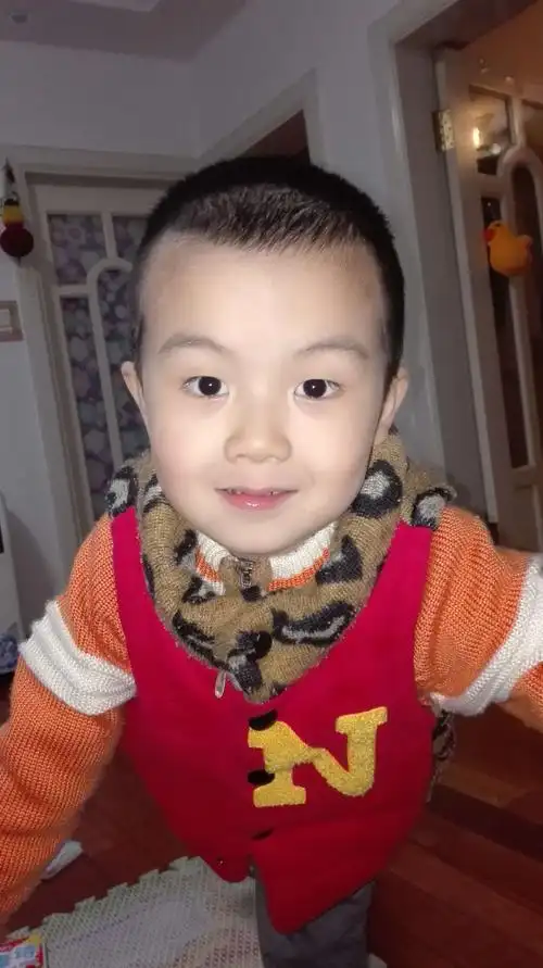 那坤龙1至6岁照片收藏