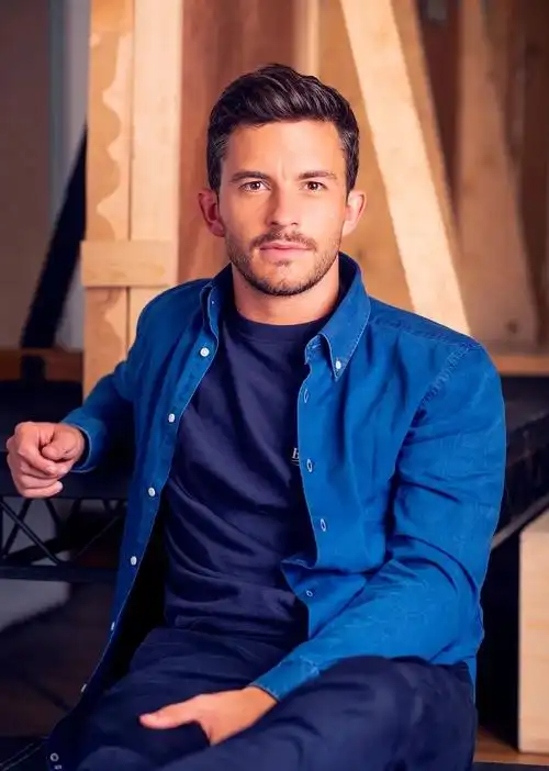 jonathan bailey|演员|杂志_新浪时尚_新浪网