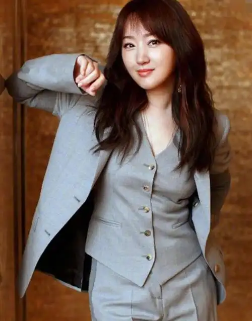 身高不够身材来凑杨钰莹魅力的身材就是她最犀利的武器