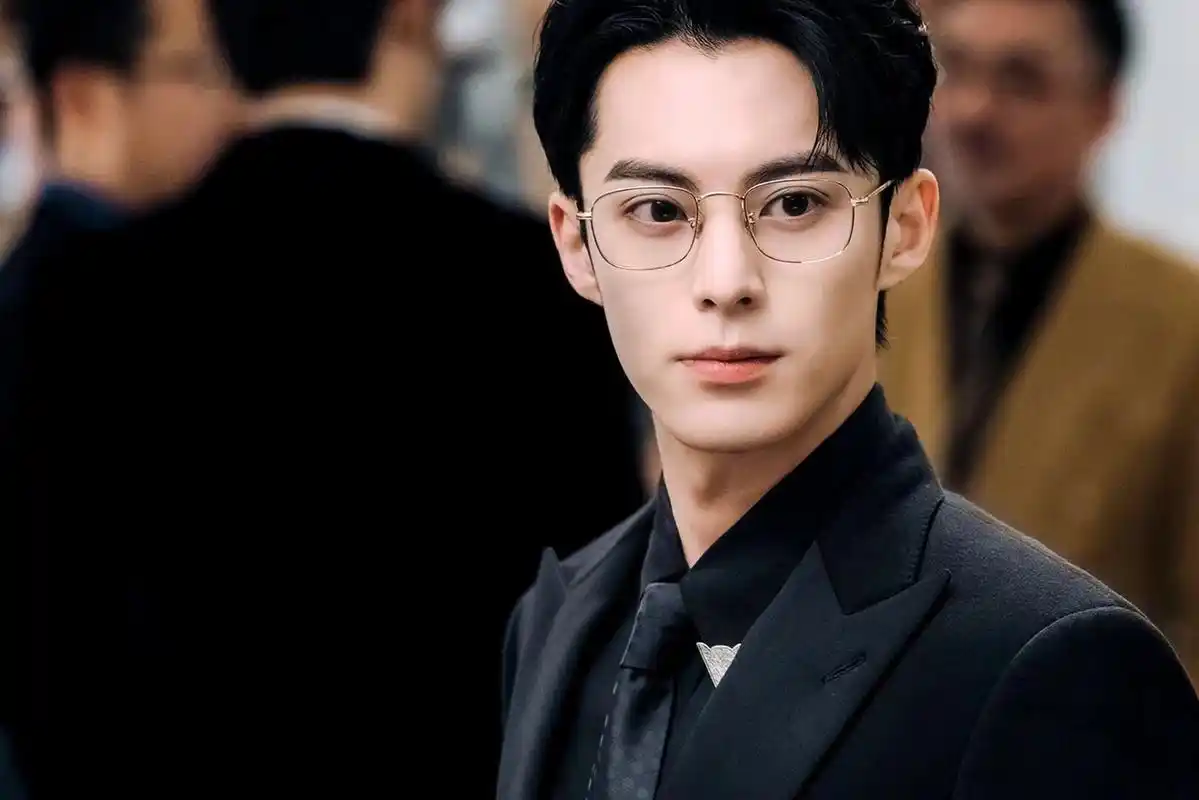 以爱为营‼️时宴×王鹤棣壁纸 《以爱为营》 时宴×王鹤棣电脑,