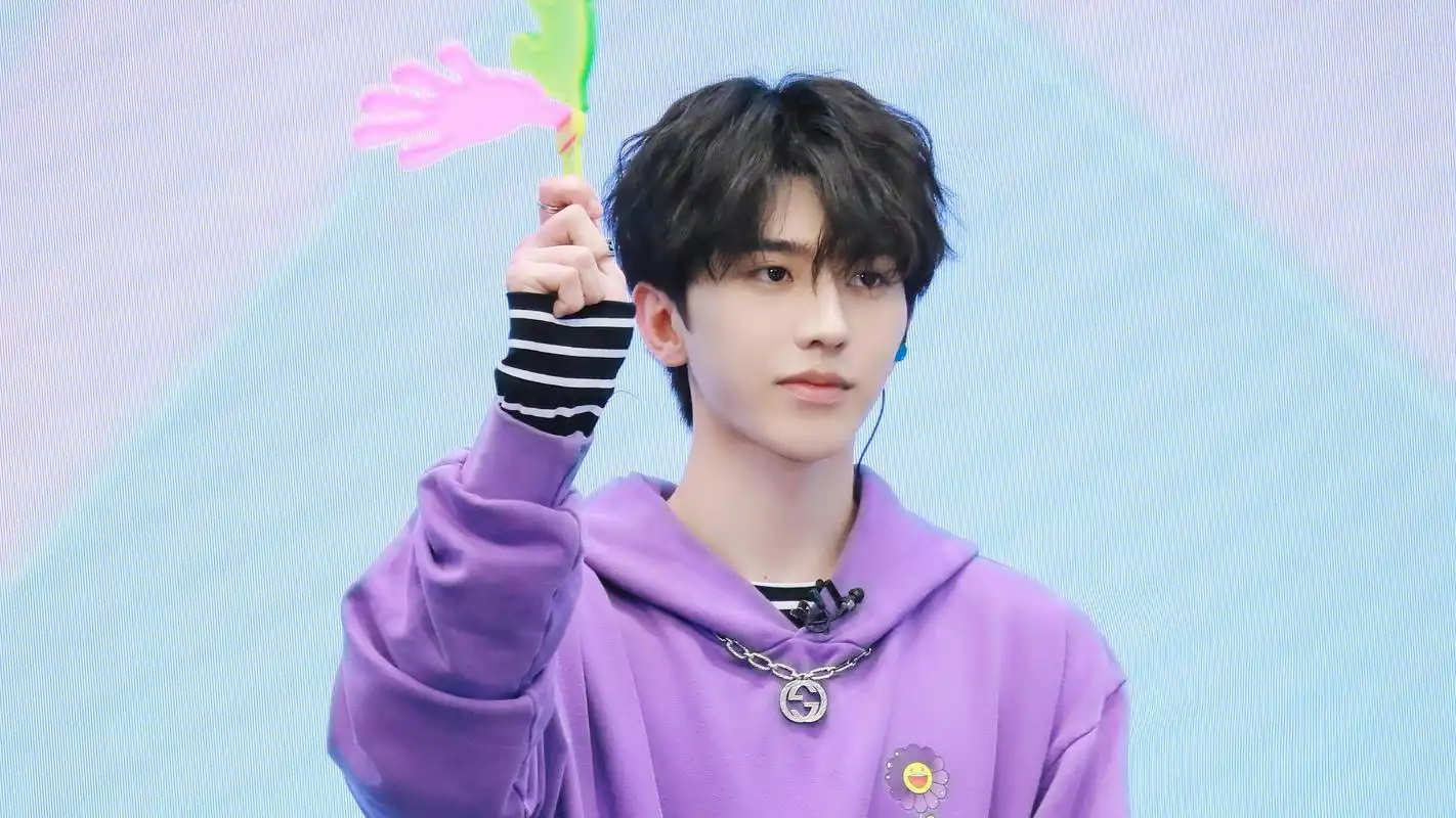 电脑壁纸 明星 大陆明星 男神蔡徐坤青春有你pd形象