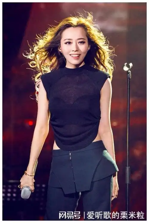 张靓颖和冯轲离婚4年:她单身与病魔抗争,他做满分的单亲爸爸