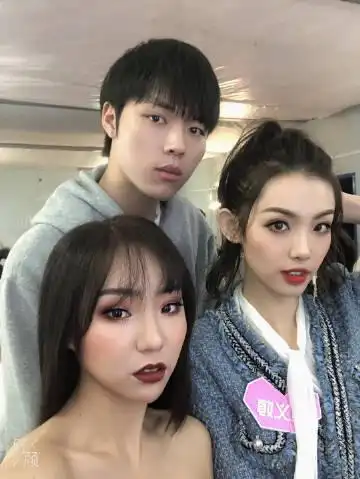 转发 0 评论 22 赞 51 我的暗黑妆 eating义婷:灰常好真的 杨泽慧anna