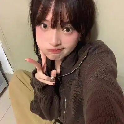 2023新款女头像 高清好看2023适合用的头像女生图片_女生头像_头像屋