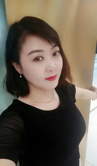 40多岁的女人找小伙子是什么体验三个女人的故事