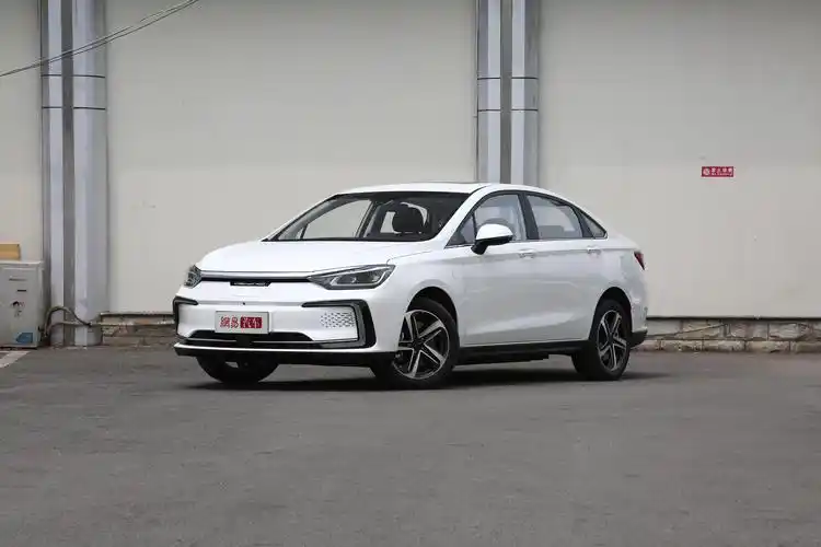 续航501km 新款beijing-eu5将8日上市