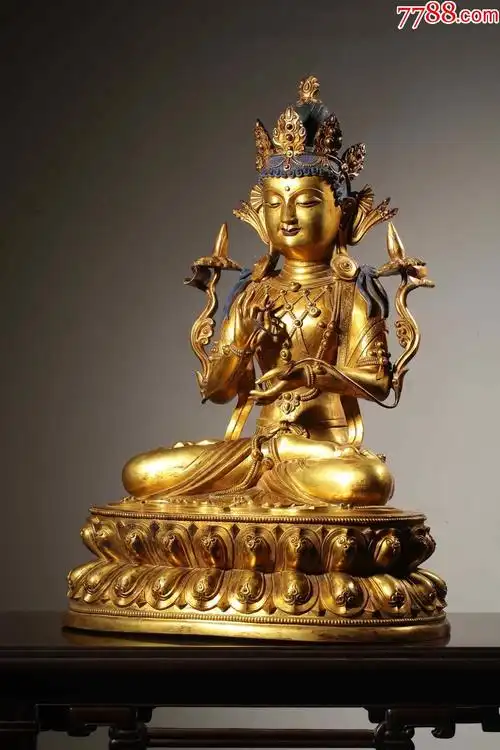 铜鎏金观音坐像