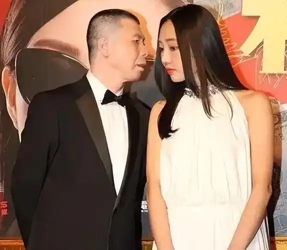冯小刚导演爆大瓜妻子徐帆收养的女儿朵朵竟是他的