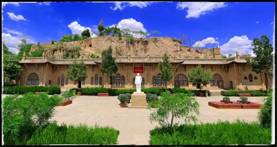 《杨家沟革命旧址·新院》