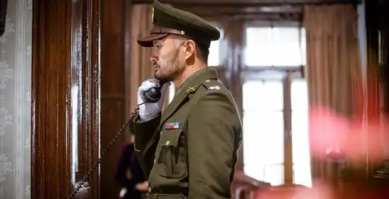 曹卫宇饰演吴昆才曹卫宇剧照