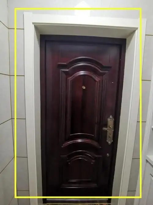 防盗门已经自带配套的门套了设计师怎么还要包门套咋回事