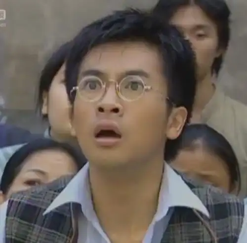 27岁时的苏有朋在《情深深雨蒙蒙》中饰演杜飞一角,剧中的他简直就是