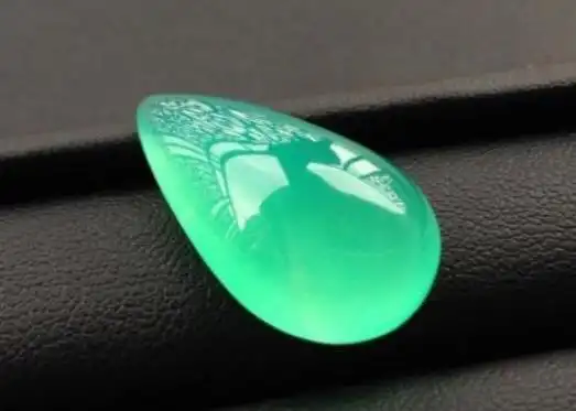 绿玛瑙都是染色的吗(如何鉴别)?_品玉网