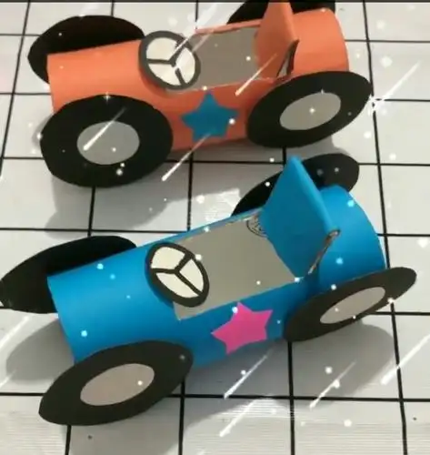 亲子手工:纸巾筒小汽车