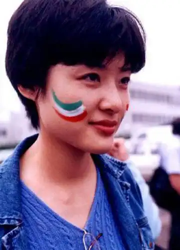 罕见央视一姐周涛妖娆私房照曝光